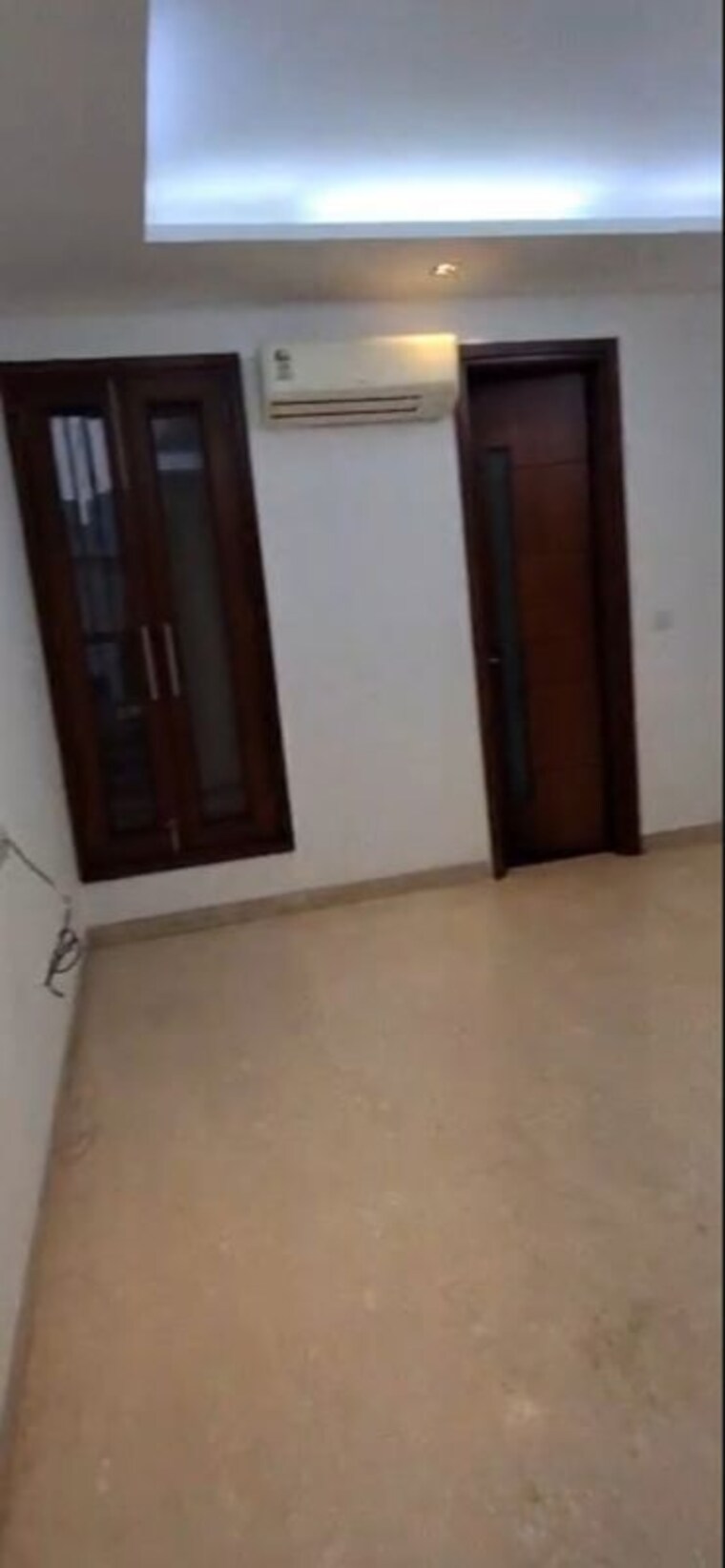Room, saket 3 Bedroom 250 Sq.Yd. Builder Floor In Saket Delhi 10139079