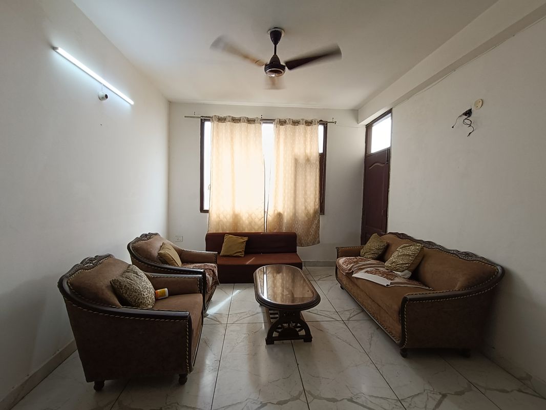 3 BHK Apartment For Rent in Pir Machalla