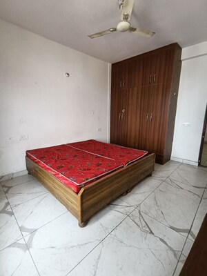 Bedroom in 3 BHK Apartment at Pir Machalla – for Rent