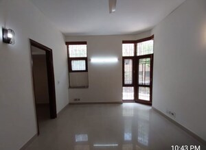 Room in 3 BHK Builder Floor at Greater Kailash Part 3 – for Rent