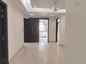 Room in 3 BHK Builder Floor at Soami Nagar – for Rent