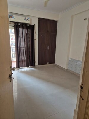 3 BHK Apartment For Rent in Antriksh Golf View, Sector 78