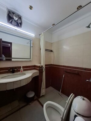 Team Area in 2 BHK Builder Floor at Greater Kailash – for Rent