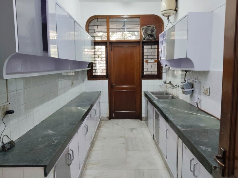 Kitchen, lajpat nagar iii 3 Bedroom 1800 Sq.Ft. Builder Floor In Lajpat Nagar Iii Delhi 10139466