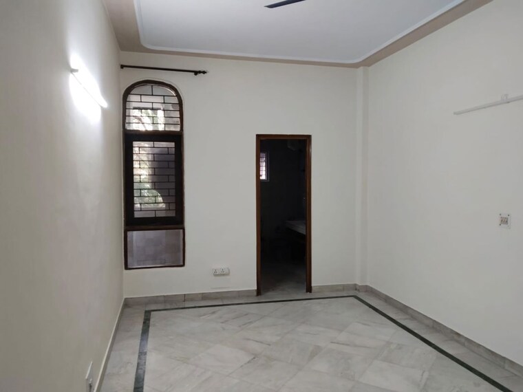 Bedroom, lajpat nagar iii 3 Bedroom 1800 Sq.Ft. Builder Floor In Lajpat Nagar Iii Delhi 10139466