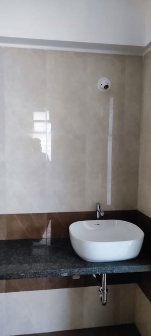 Bathroom in 2 BHK Apartment at Avant Hillway, Goregaon East – for Sale