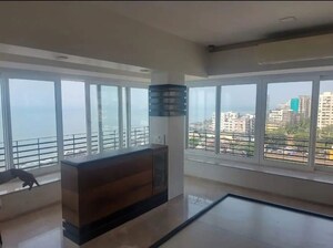 Room in 3 BHK Apartment at A1 Apartment, Malabar Hill – for Sale