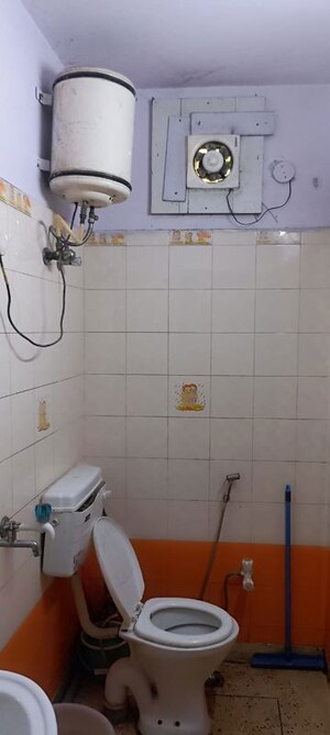 Bathroom in 1 BHK Builder Floor at Spazedge, Sector 47 – for Rent