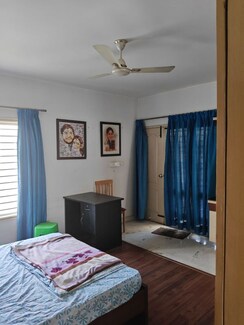 4 BHK Apartment For Rent in Golden Paradise