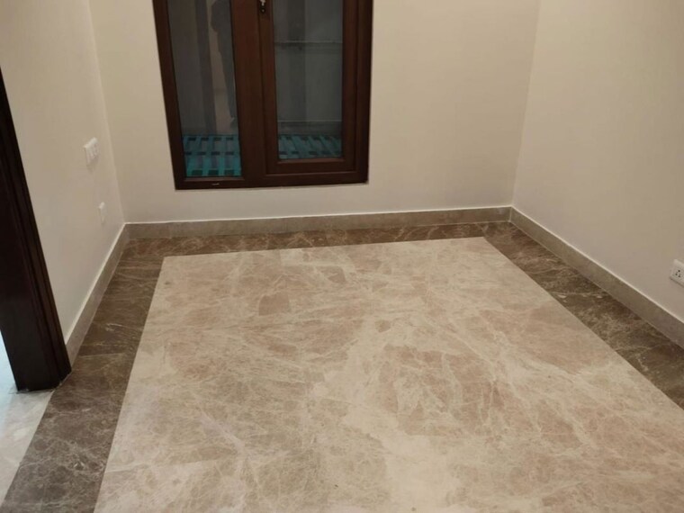 Room, uday park 3 Bedroom 1800 Sq.Ft. Builder Floor In Uday Park Delhi 10139693