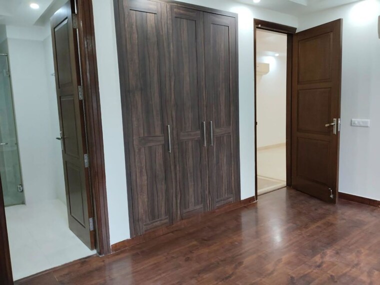 Room, uday park 3 Bedroom 1800 Sq.Ft. Builder Floor In Uday Park Delhi 10139693