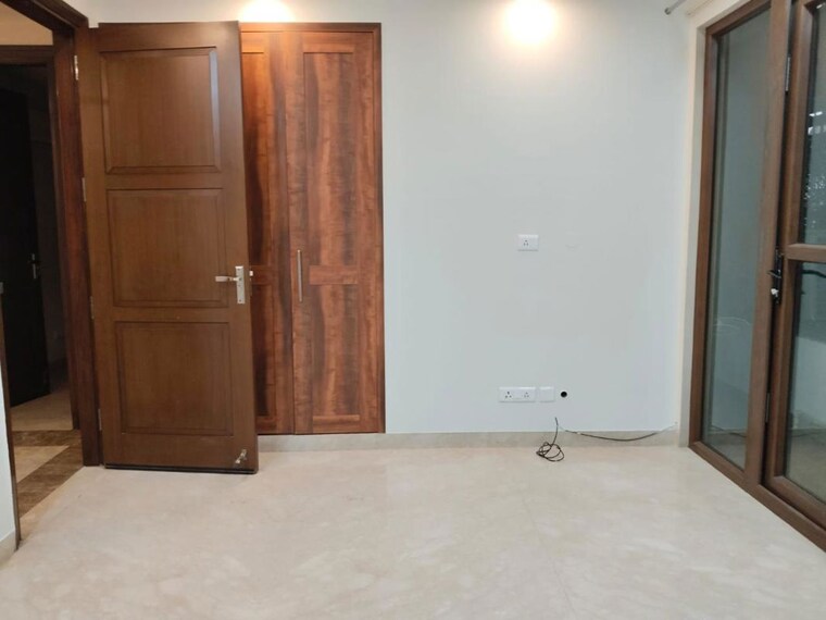 Room, uday park 3 Bedroom 1800 Sq.Ft. Builder Floor In Uday Park Delhi 10139693