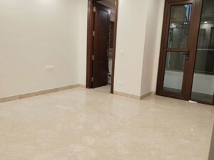 Room in 3 BHK Builder Floor at Uday Park – for Rent