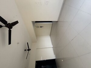 Furnished Amenities in  Shop at Cama Industrial Estate Goregaon, Goregaon East – for Sale