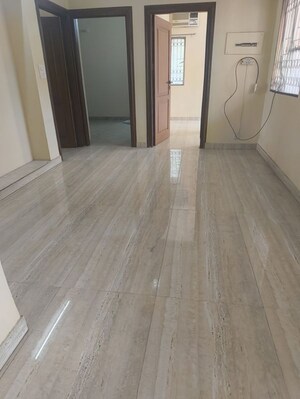 Room in 3 BHK Apartment at Vasant Kunj – for Rent