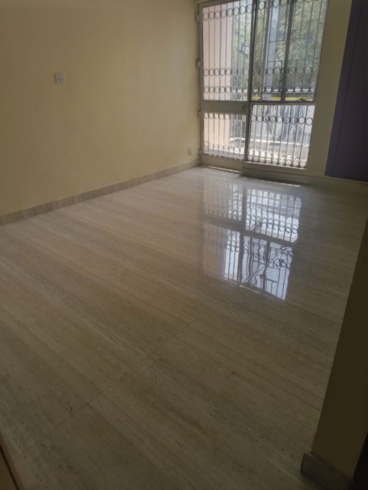 Room, vasant kunj 3 Bedroom 1500 Sq.Ft. Apartment In Vasant Kunj Delhi 10139744