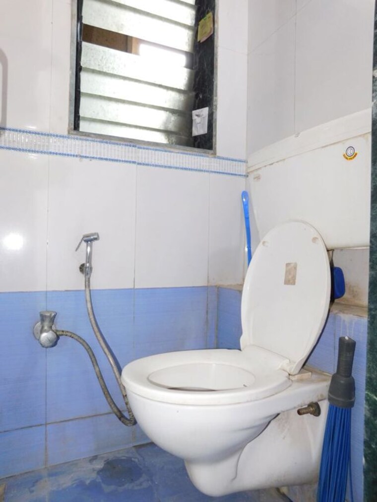 Bathroom, lotus-business-park Commercial Office Space 275 Sq.Ft. In Malad West Mumbai 10139769