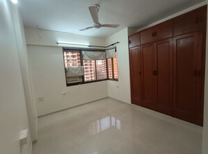 Room in 3 BHK Apartment at Neelkanth Palms, Kapur Bawdi – for Rent