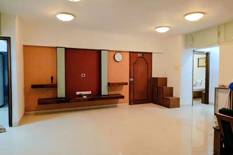 Room, bhagat vadi 3 Bedroom 1000 Sq.Ft. Apartment In Bhagat Vadi Mumbai 10139929