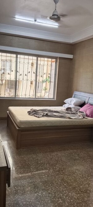 Bedroom in 2 BHK Apartment at Versova – for Rent
