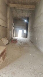 1600 Sq.Ft. Showroom in Maya Garden City