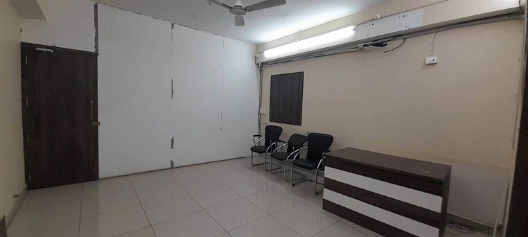 Living Room, pachpedi naka Commercial Office Space 400 Sq.Ft. In Pachpedi Naka Raipur 10121085