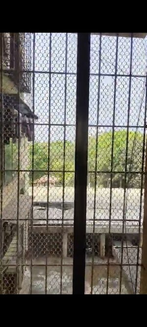 Room in 2 BHK Apartment at Sukhada Apartment, Worli – for Rent