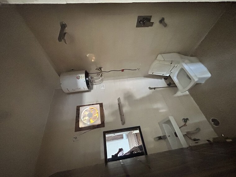 Team Area, dlf-city-court Studio 420 Sq.Ft. Builder Floor In Sector 24 Gurgaon 10140085