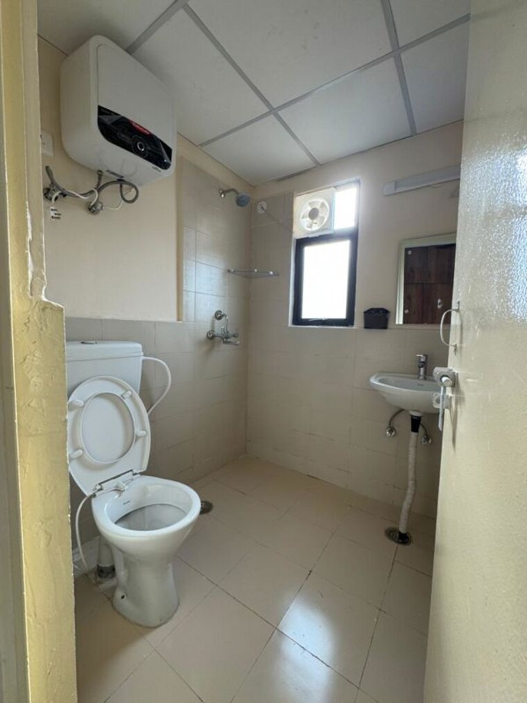 Bathroom, habitat-prime 3 Bedroom 646 Sq.Ft. Apartment In Sector 99a Gurgaon 10140394