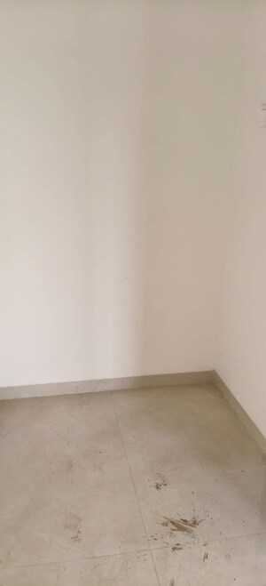 Room in 3 BHK Apartment at Neel Tarang CHS, Nerul Sector 21 – for Sale