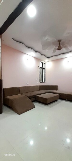 Living Room in 3 BHK Apartment at Pachpedi Naka – for Rent