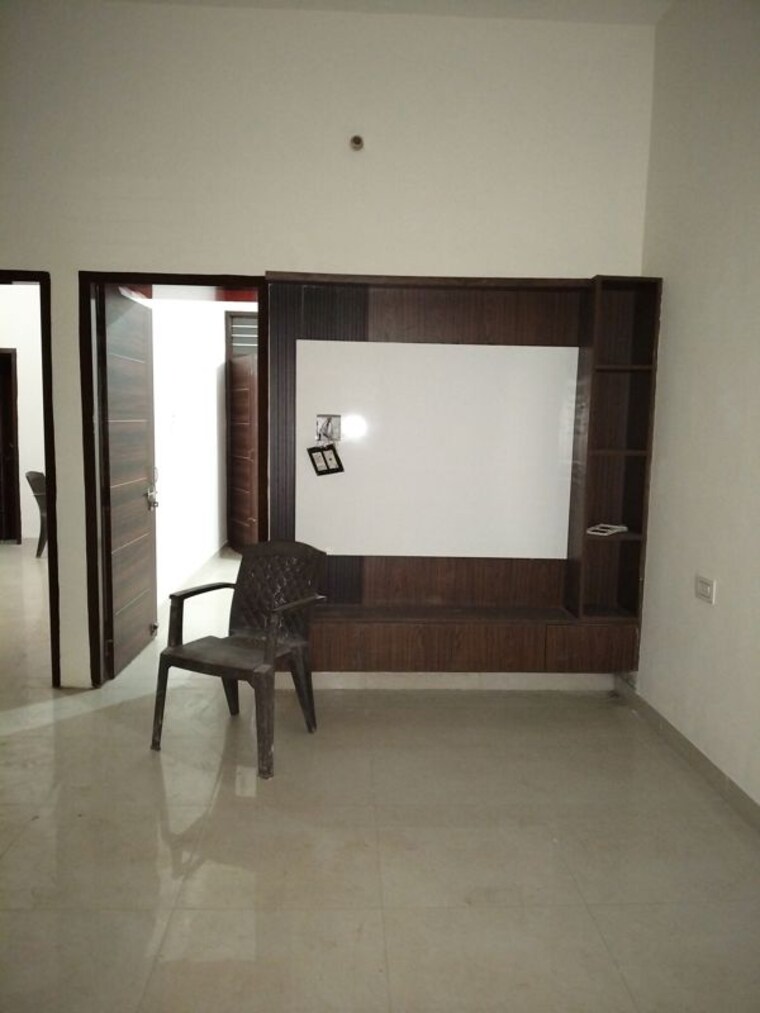 Room, phi 1 greater noida 3 Bedroom 1369 Sq.Ft. Builder Floor In Phi 1 Greater Noida Greater Noida 10140471