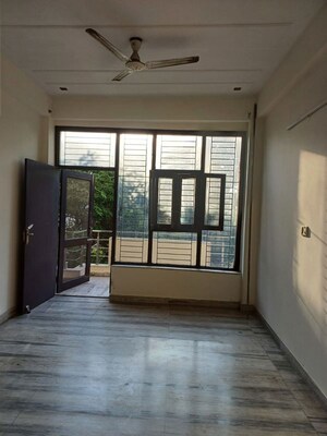 3 BHK Builder Floor For Rent in Sector 46