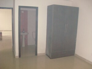 Room in 3 BHK Builder Floor at Sector 126 – for Rent