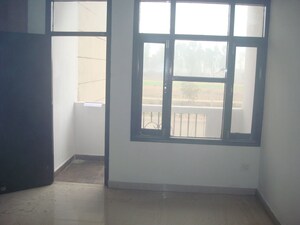 Room in 3 BHK Builder Floor at Sector 126 – for Rent