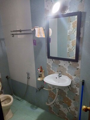 Bathroom in 4 BHK Villa at Saket Complex, Kalwa – for Rent