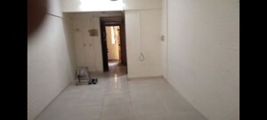 1 BHK Apartment For Rent in Vakola