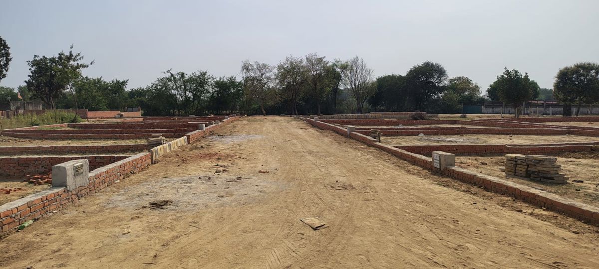 Plot For Sale in Raebareli Road