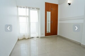 Room in 4 BHK Builder Floor at Indrapuram – for Sale