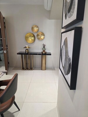 Living Room in 2.5 BHK Apartment at Gurukripa Building, Chembur – for Sale