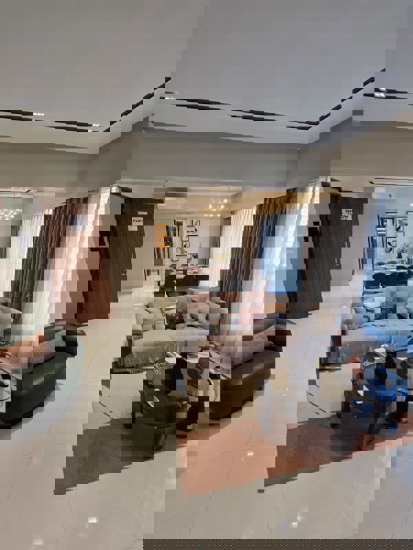 2.5 BHK 1194 Sq.Ft. Apartment in Gurukripa Building