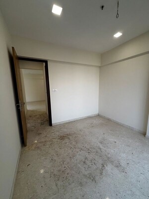 Room in 2 BHK Apartment at Ekta Tripolis, Goregaon West – for Sale