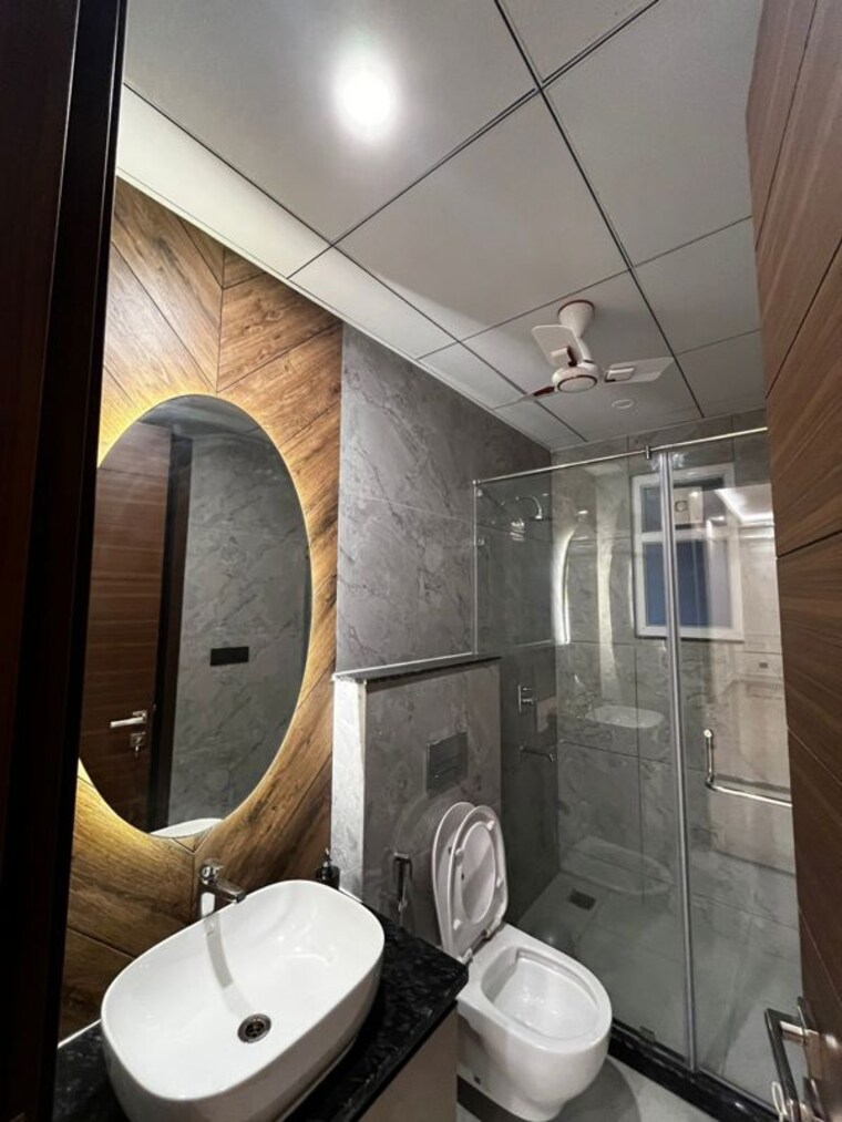 Bathroom, raj-one-good-earth 3 Bedroom 1620 Sq.Ft. Apartment In Sector 71 Gurgaon 10141322
