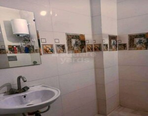 Bathroom in 1 BHK Builder Floor at Shalimar Garden Extension I – for Sale