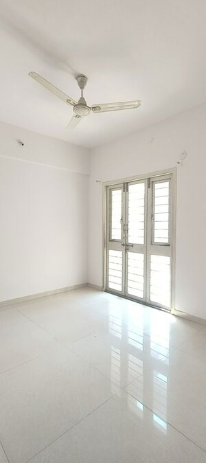 Master Bedroom in 2 BHK Apartment at Pimple Saudagar – for Rent