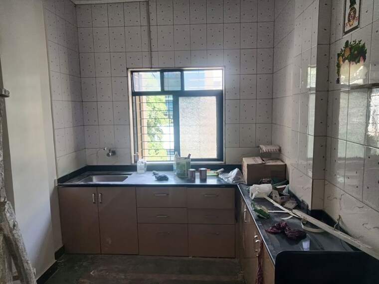 Kitchen, nagar road 2 Bedroom 1200 Sq.Ft. Apartment In Nagar Road Pune 10141569
