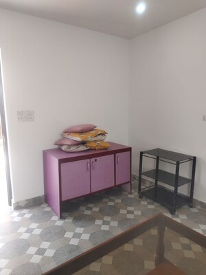 Room in 1 BHK Apartment at Sarita Vihar – for Rent