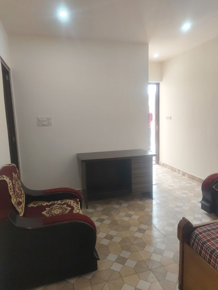 Living Room, sarita vihar 1 Bedroom 480 Sq.Ft. Apartment In Sarita Vihar Delhi 10141577
