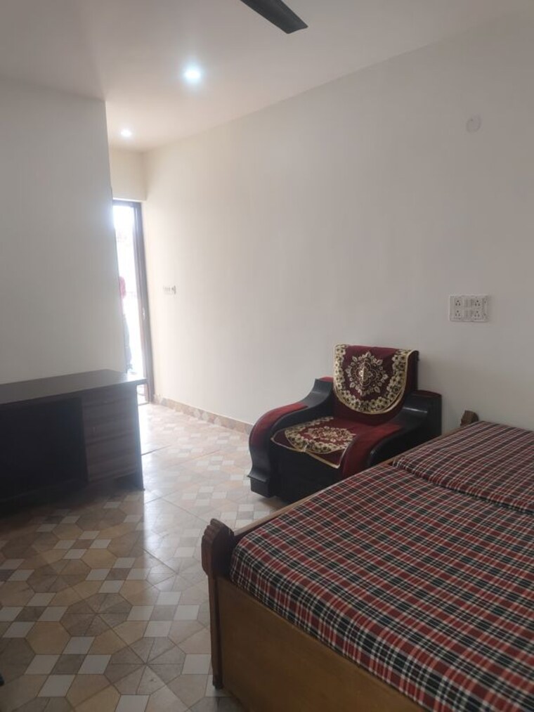 Bedroom, sarita vihar 1 Bedroom 480 Sq.Ft. Apartment In Sarita Vihar Delhi 10141577