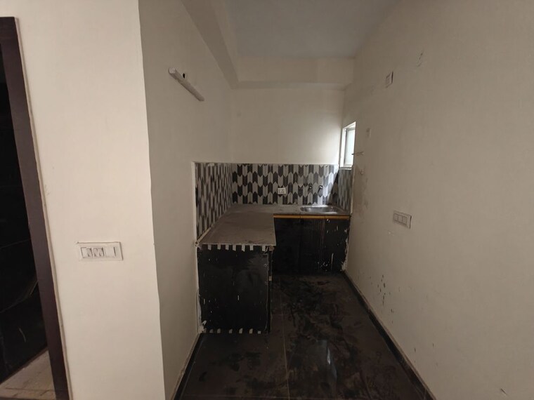Kitchen, sunshine-apartments-sector-73 1 Bedroom 600 Sq.Ft. Builder Floor In Sector 73 Noida 10130866